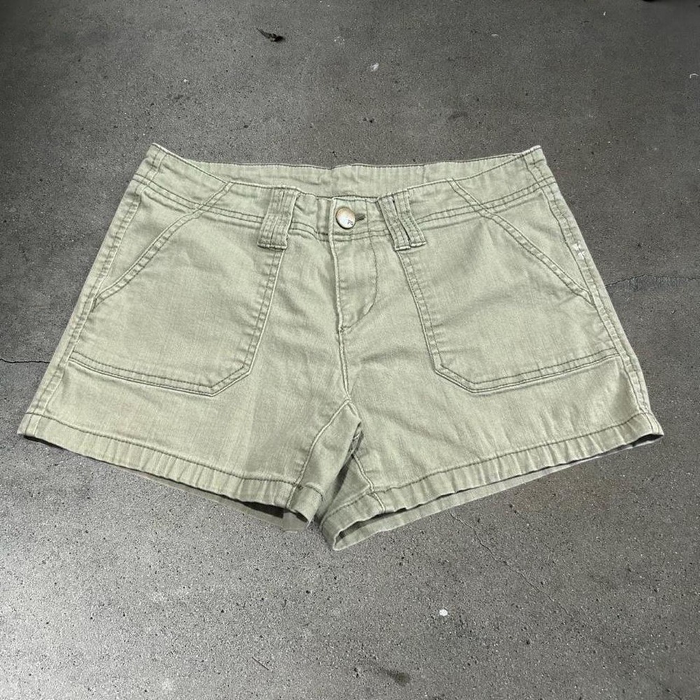 Y2K women's Faded Glory sage green low rise utility micro shorts Size 6